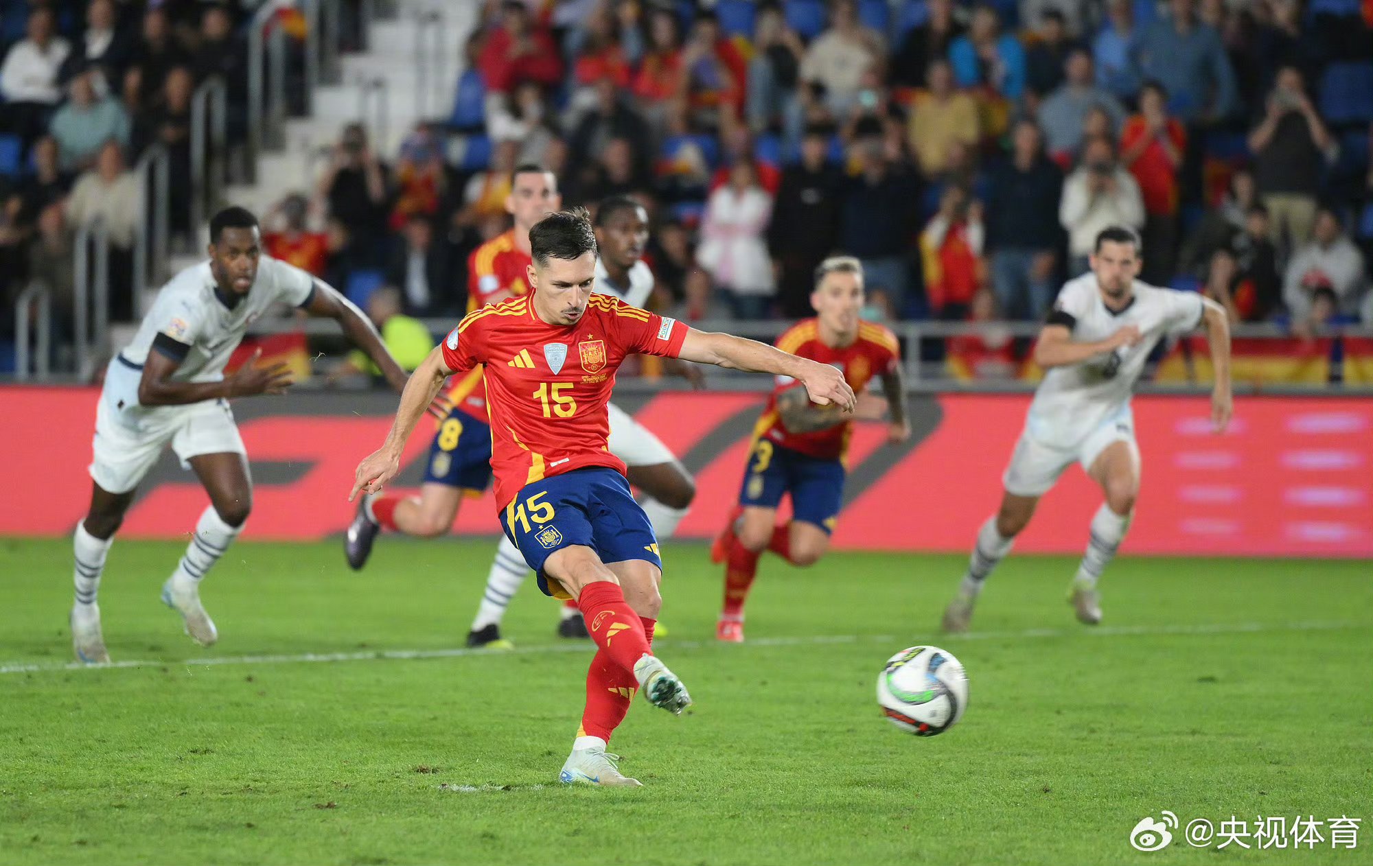 爱游戏下载-葡萄牙队险胜法国队,梁靖崑状态火热