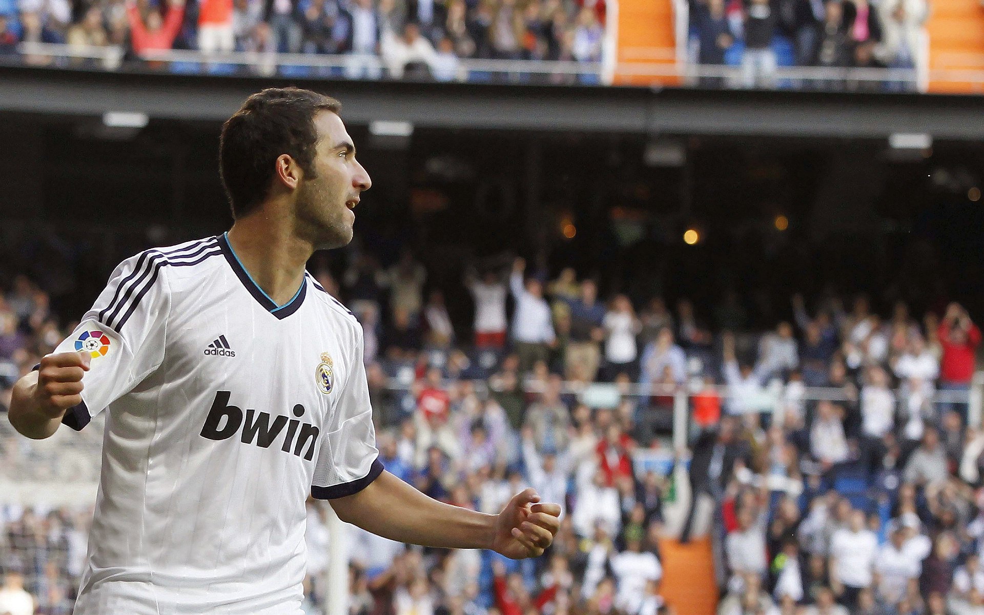 爱游戏tv-巴斯托尼的沉默革命，当毕尔巴鄂的钢铁防线撞上利物浦的红色洪流